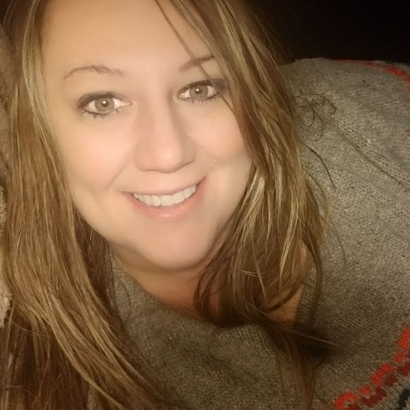 Meet your Posher, Malinda - Picture 1 of 1